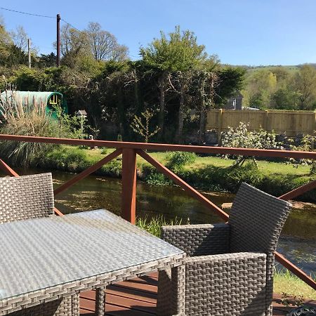 Pet Friendly Riverside Static Caravan Cheddar Exterior foto